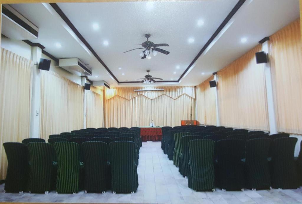 The Pine Resort Pathum Thani Dış mekan fotoğraf
