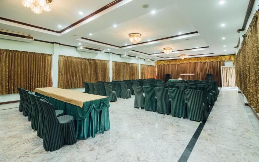 The Pine Resort Pathum Thani Dış mekan fotoğraf