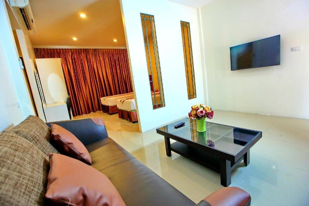 The Pine Resort Pathum Thani Dış mekan fotoğraf